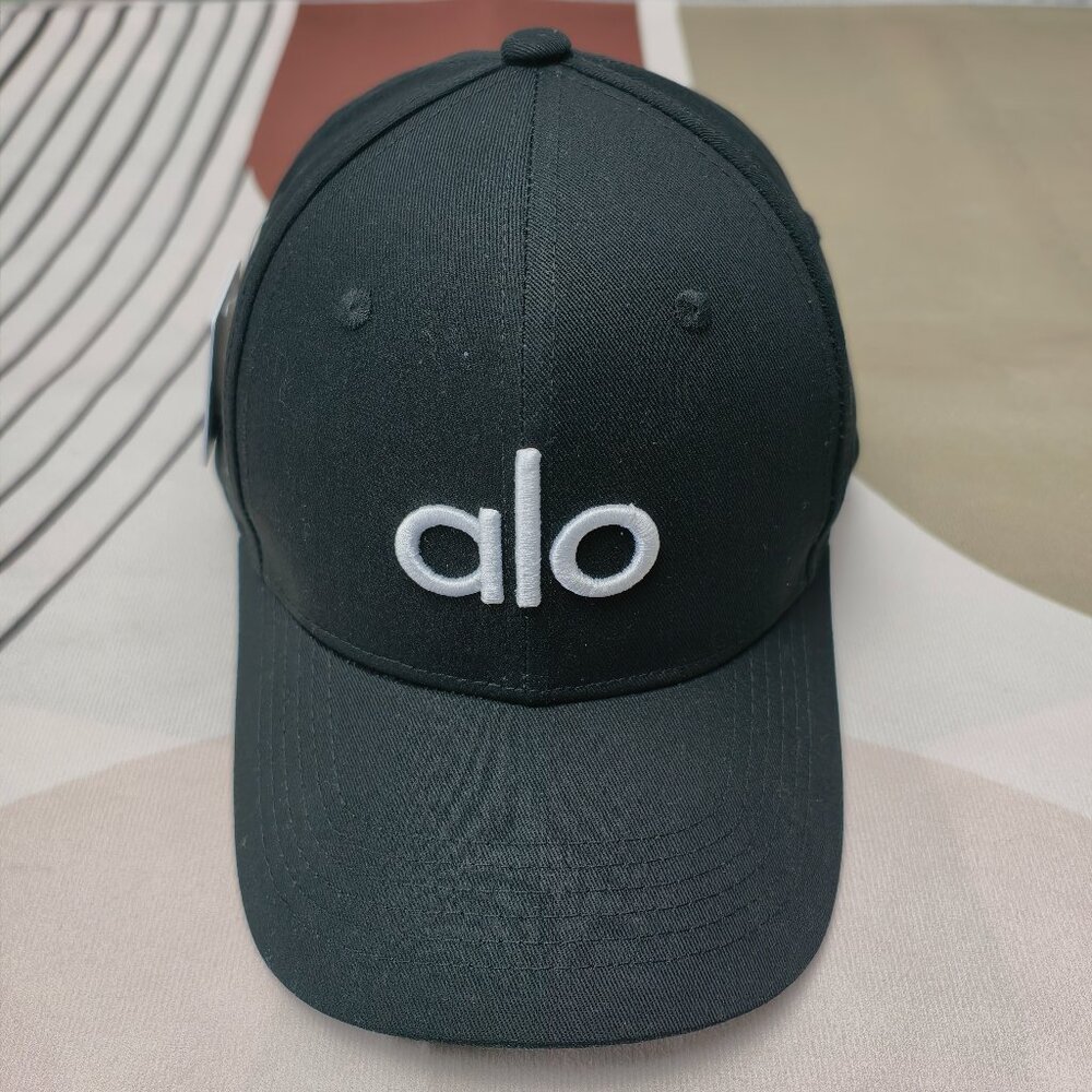 ✨POSH HOT✨ - ALO Yoga Off-Duty Baseball Cap